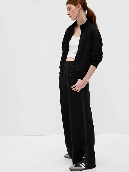 https://images.styletyx.com/images/vintage-soft-wide-leg-snap-pants-gap-12951650_1.webp