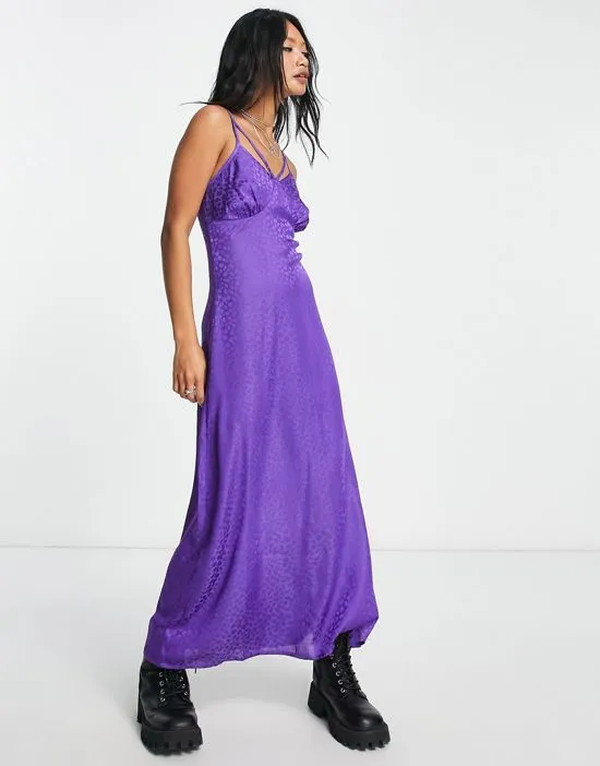 https://images.styletyx.com/images/violet-romance-satin-jacquard-midi-dress-in-purple-violet-romance-13276699_1.webp