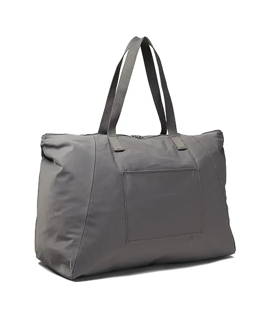 https://images.styletyx.com/images/voyageur-just-in-case-r-tote-tumi-13058461_2.webp
