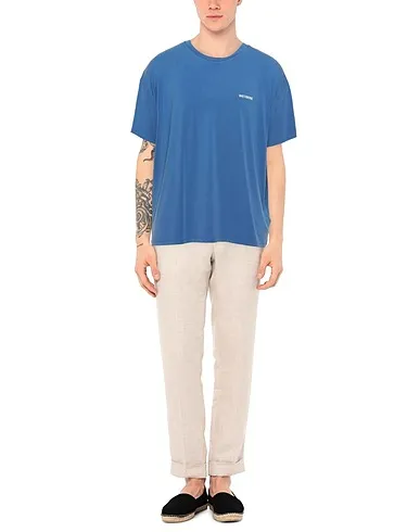 https://images.styletyx.com/images/we11-done-pastel-blue-men-s-t-shirt-we11done-216190_2.webp