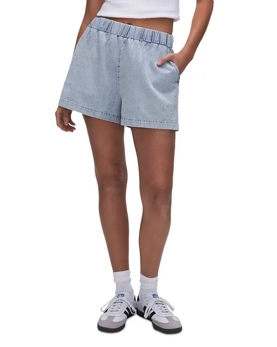 https://images.styletyx.com/images/weekender-high-rise-denim-shorts-in-i499-good-american-658594056_1.webp