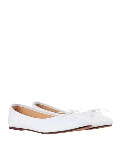 https://images.styletyx.com/images/white-ballet-flats-colonna-ballerette-661175_2.webp