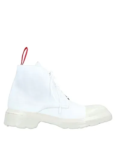 https://images.styletyx.com/images/white-boots-424-fourtwofour-2635012_1.webp