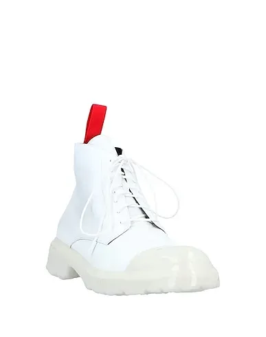 https://images.styletyx.com/images/white-boots-424-fourtwofour-2635012_2.webp