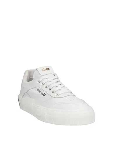 https://images.styletyx.com/images/white-canvas-sneakers-hide-jack-3100447_2.webp