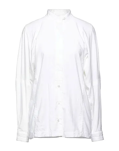 https://images.styletyx.com/images/white-cotton-twill-solid-color-shirts-blouses-lemaire-3124234_1.webp