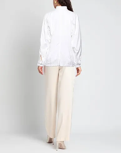 https://images.styletyx.com/images/white-cotton-twill-solid-color-shirts-blouses-lemaire-3124234_3.webp