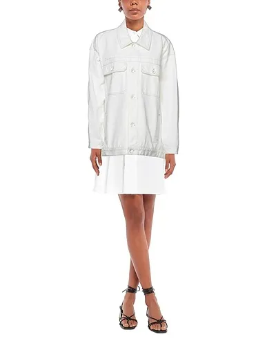 https://images.styletyx.com/images/white-denim-denim-jacket-maison-margiela-2590741_2.webp