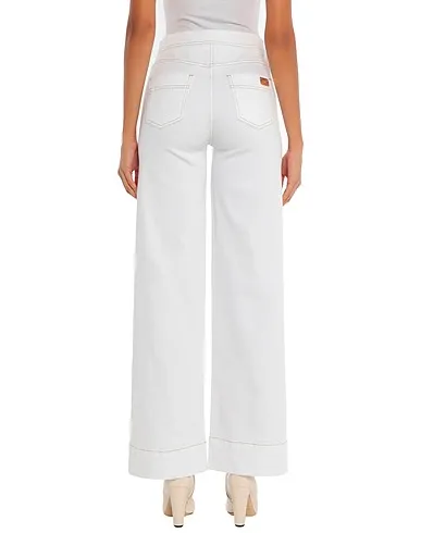 https://images.styletyx.com/images/white-denim-denim-pants-nenette-13531355_2.webp