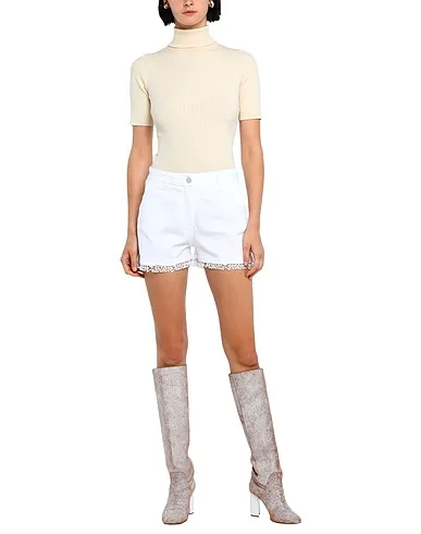 https://images.styletyx.com/images/white-denim-denim-shorts-frankie-morello-3027765_2.webp