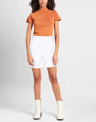 https://images.styletyx.com/images/white-gabardine-shorts-bermuda-drykorn-1624667_2.webp