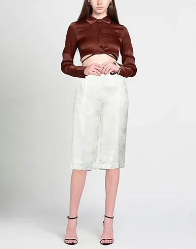 https://images.styletyx.com/images/white-jacquard-cropped-pants-culottes-hebe-studio-12928913_2.webp