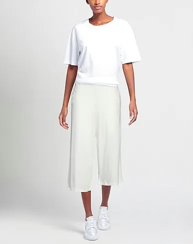 https://images.styletyx.com/images/white-jersey-casual-pants-empathie-1314569579_2.webp