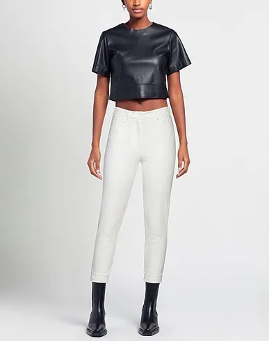 https://images.styletyx.com/images/white-jersey-cropped-pants-culottes-peuterey-2435429_2.webp