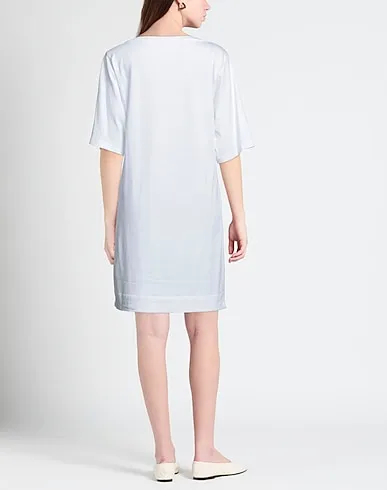https://images.styletyx.com/images/white-jersey-short-dress-shop-art-13411839_3.webp