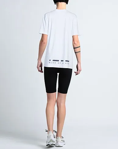 https://images.styletyx.com/images/white-jersey-t-shirt-blue-of-a-kind-873903778_3.webp