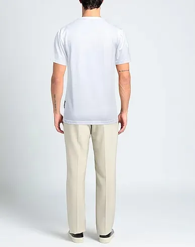 https://images.styletyx.com/images/white-jersey-t-shirt-diktat-3153990_3.webp