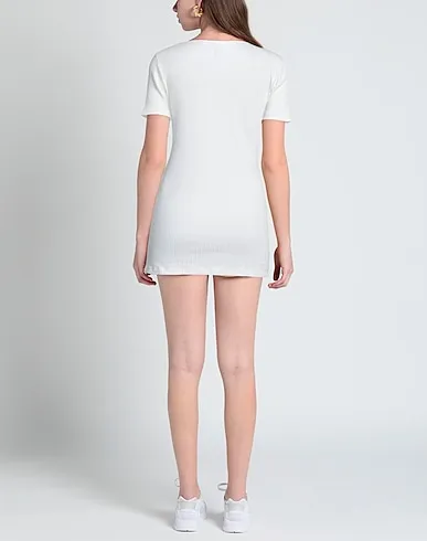https://images.styletyx.com/images/white-jersey-t-shirt-loewe-13298990_3.webp