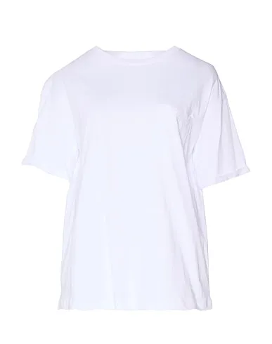 https://images.styletyx.com/images/white-jersey-t-shirt-now-1004968807_1.webp
