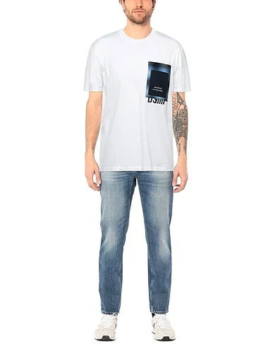 https://images.styletyx.com/images/white-jersey-t-shirt-pmds-premium-mood-denim-superior-432328599_2.webp