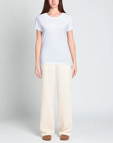 https://images.styletyx.com/images/white-jersey-t-shirt-vivienne-westwood-13298009_2.webp