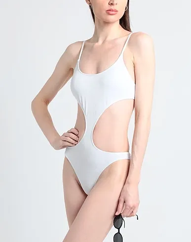 https://images.styletyx.com/images/white-knitted-one-piece-swimsuits-4giveness-3246522_2.webp