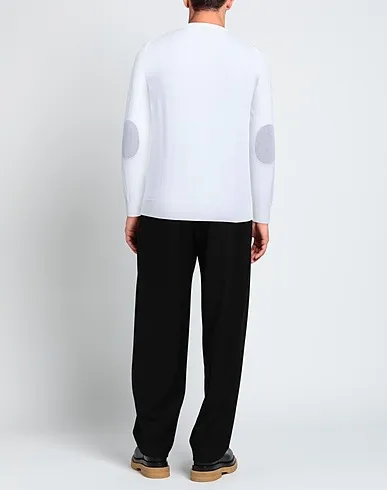 https://images.styletyx.com/images/white-knitted-sweater-manipur-cashmere-13113550_3.webp