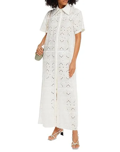 https://images.styletyx.com/images/white-lace-long-dress-area-13288391_2.webp