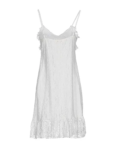 https://images.styletyx.com/images/white-lace-midi-dress-blugirl-blumarine-2369442_2.webp