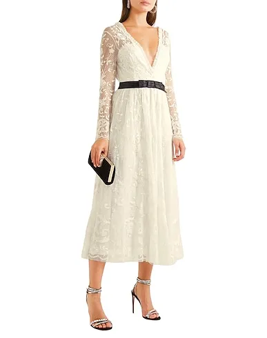 https://images.styletyx.com/images/white-lace-midi-dress-needle-thread-872510186_5.webp