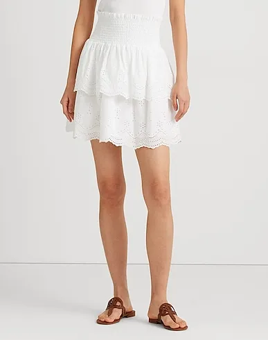 https://images.styletyx.com/images/white-lace-mini-skirt-eyelet-embroidered-cotton-miniskirt-ralph-lauren-13414623_4.webp