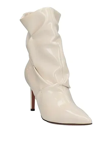 https://images.styletyx.com/images/white-leather-ankle-boot-l-autre-chose-2548236_2.webp