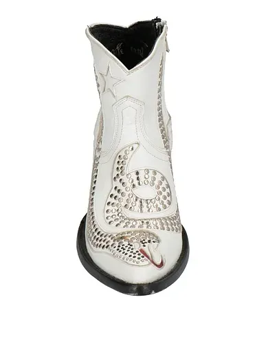 https://images.styletyx.com/images/white-leather-ankle-boot-mexicana-13155027_4.webp