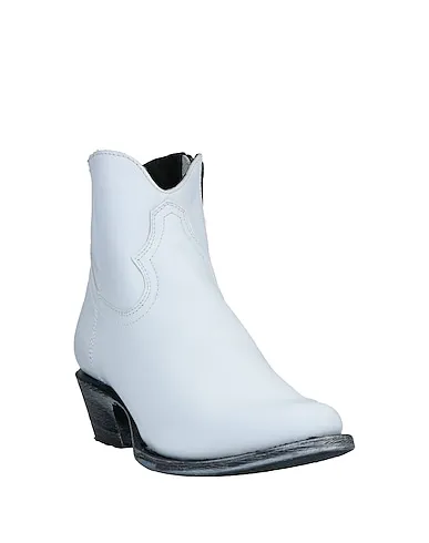 https://images.styletyx.com/images/white-leather-ankle-boot-mexicana-1635973_2.webp