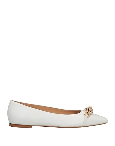 https://images.styletyx.com/images/white-leather-ballet-flats-baldinini-2885729_1.webp