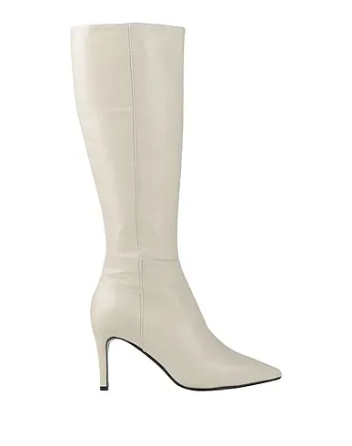https://images.styletyx.com/images/white-leather-boots-tiqu-13415682_1.webp