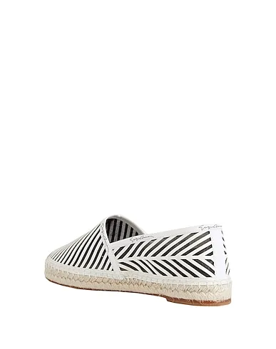 https://images.styletyx.com/images/white-leather-espadrilles-emporio-armani-37370064_3.webp