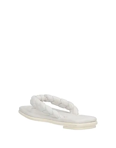 https://images.styletyx.com/images/white-leather-flip-flops-181-13282864_3.webp