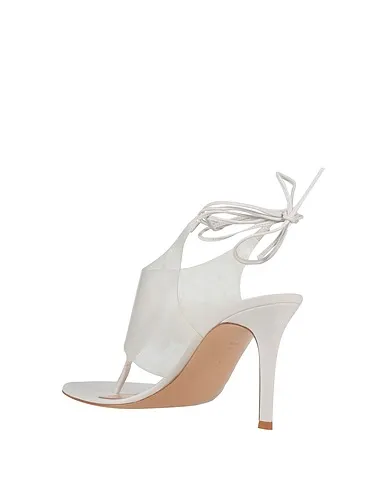 https://images.styletyx.com/images/white-leather-flip-flops-gianvito-rossi-1910528066_3.webp