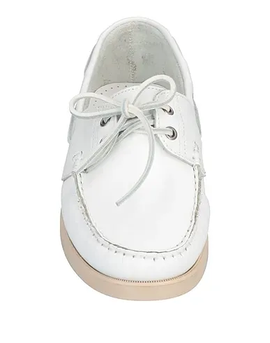 https://images.styletyx.com/images/white-leather-loafers-grey-daniele-alessandrini-3202277_4.webp