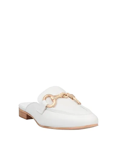 https://images.styletyx.com/images/white-leather-mules-and-clogs-anima-13077363_2.webp