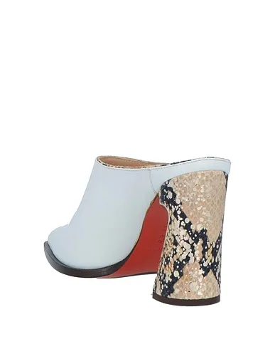 https://images.styletyx.com/images/white-leather-mules-and-clogs-baldinini-1224059864_3.webp