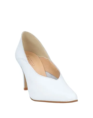https://images.styletyx.com/images/white-leather-pump-carlo-pazolini-964321_2.webp