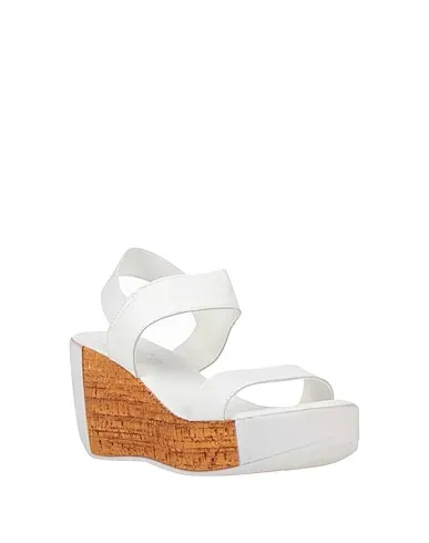 https://images.styletyx.com/images/white-leather-sandals-cinzia-soft-1961708398_2.webp