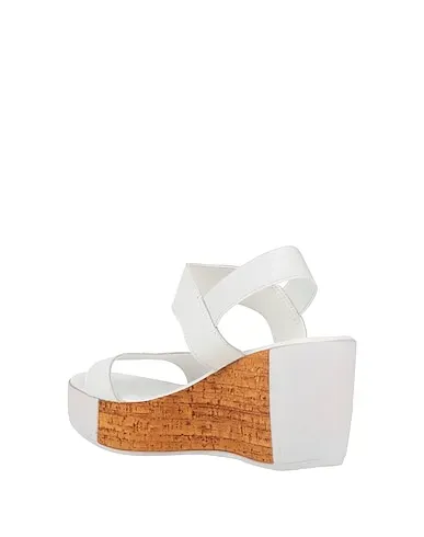 https://images.styletyx.com/images/white-leather-sandals-cinzia-soft-1961708398_3.webp