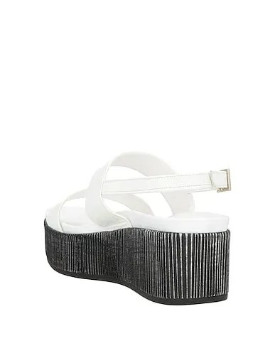 https://images.styletyx.com/images/white-leather-sandals-i-sandali-1225138381_3.webp