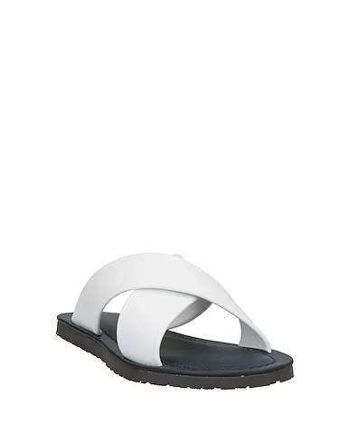 https://images.styletyx.com/images/white-leather-sandals-moreschi-13117765_2.webp