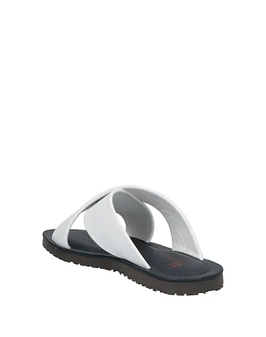 https://images.styletyx.com/images/white-leather-sandals-moreschi-13117765_3.webp
