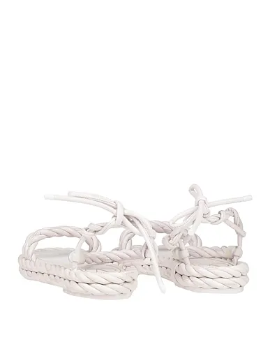 https://images.styletyx.com/images/white-leather-sandals-valentino-1473589_3.webp