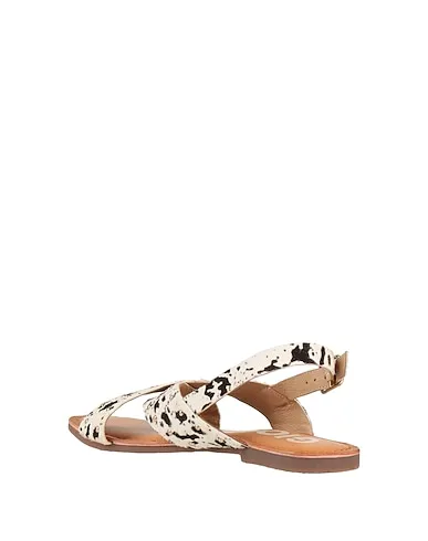 https://images.styletyx.com/images/white-leather-sandals-wo-milano-3253095_3.webp